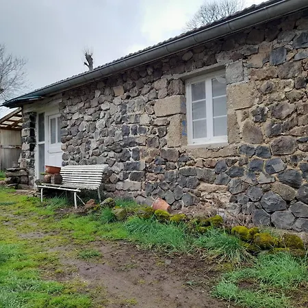 Holiday home Maisonnette Pres Des Bois